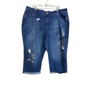 Denim size 24 w capris.  Nwt blue  high rise